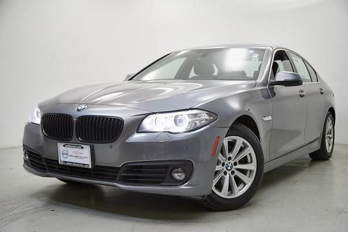 Photo 2 of 42 of 2015 BMW 528 i xDrive