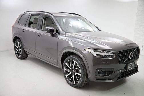 2023 Volvo XC90 Recharge Plug-In Hybrid T8 Ultimate Dark Theme 7-Seater
