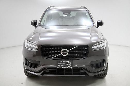 2023 Volvo XC90 Recharge Plug-In Hybrid T8 Ultimate Dark Theme 7-Seater