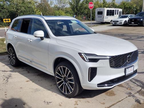 2026 Volvo XC90 B6 Plus 6-Seater