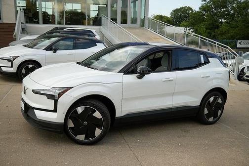 2025 Volvo EX30 Twin Motor Ultra