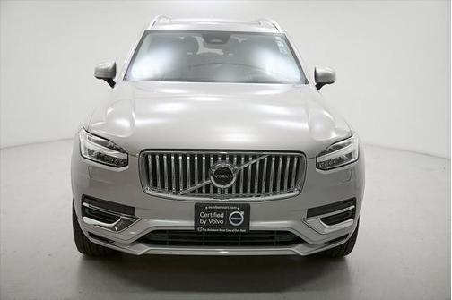 2025 Volvo XC90 Plug-In Hybrid T8 Ultra 6-Seater