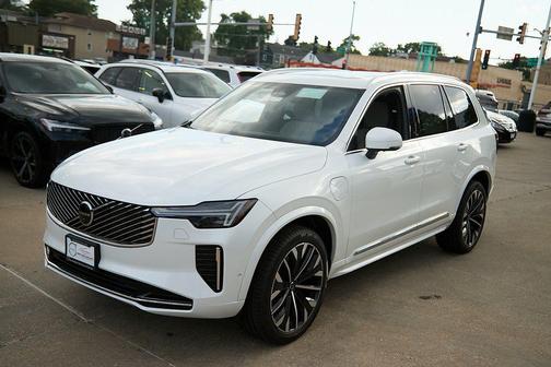 2026 Volvo XC90 Plug-In Hybrid T8 Plus 7-Seater