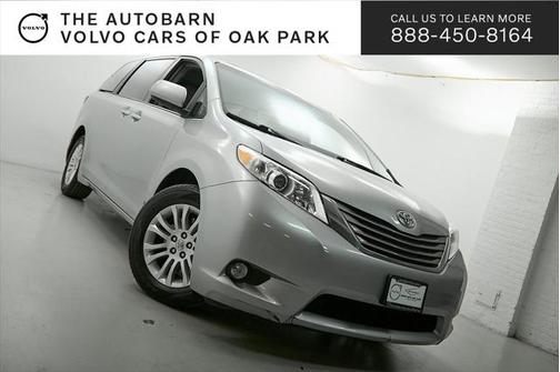 2017 Toyota Sienna XLE