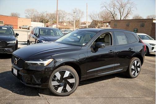 2025 Volvo XC60 Plug-In Hybrid Plus