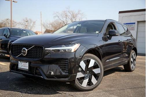 2025 Volvo XC60 Plug-In Hybrid Plus