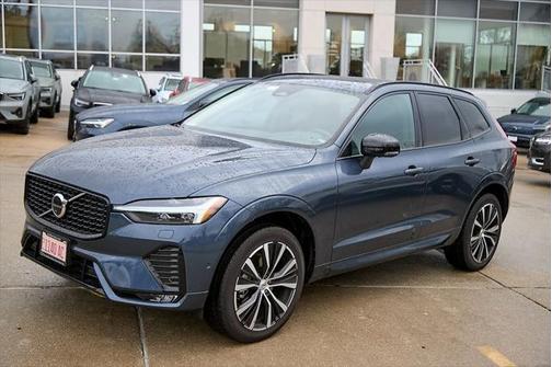 2025 Volvo XC60 Plus
