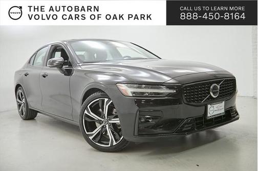 2024 Volvo S60 B5 Core Dark Theme