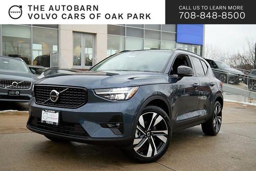 2026 Volvo XC40 Ultra, B5 AWD Gas (mild hybrid), Dark
