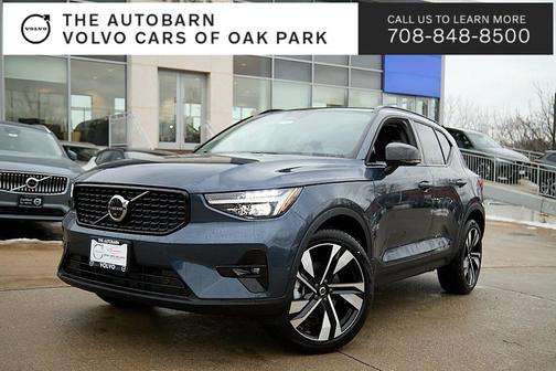 2026 Volvo XC40 Ultra, B5 AWD Gas (mild hybrid), Dark