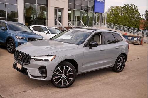 2025 Volvo XC60 B5 Plus