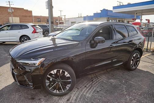 2026 Volvo XC60 B5 Plus