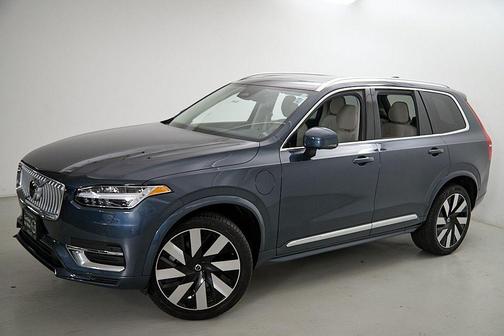Denim Blue Metallic 2024 Volvo XC90 Recharge Plug-In Hybrid T8 Plus Bright Theme 7-Seater