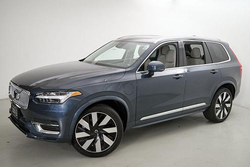 Denim Blue Metallic 2024 Volvo XC90 Recharge Plug-In Hybrid T8 Plus Bright Theme 7-Seater