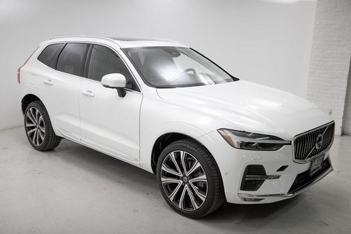 2023 Volvo XC60 B6 Ultimate Bright Theme