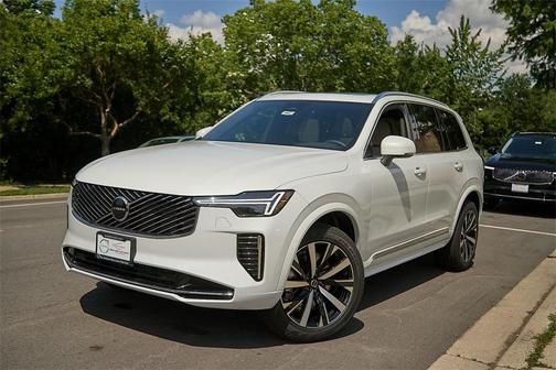 2026 Volvo XC90 B5 Core