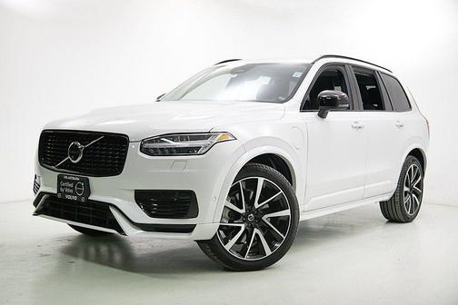2023 Volvo XC90 Recharge Plug-In Hybrid T8 Ultimate Dark Theme 7-Seater