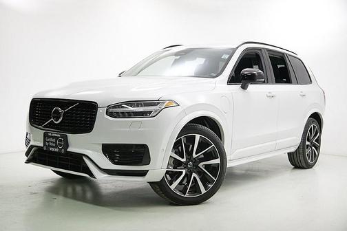 2023 Volvo XC90 Recharge Plug-In Hybrid T8 Ultimate Dark Theme 7-Seater