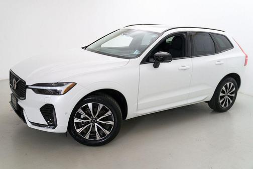 Crystal White Metallic 2025 Volvo XC60 B5 Plus