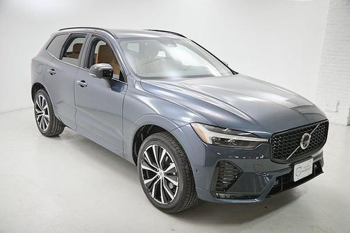 2025 Volvo XC60 B5 Ultra