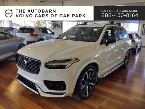 2023 Volvo XC90 Recharge Plug-In Hybrid T8 Ultimate Dark Theme 7-Seater