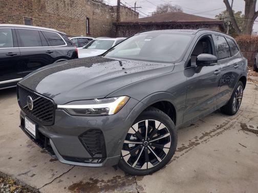 2026 Volvo XC60 B5 Plus