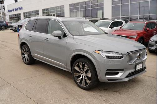 2025 Volvo XC90 Plug-In Hybrid T8 Plus 7-Seater