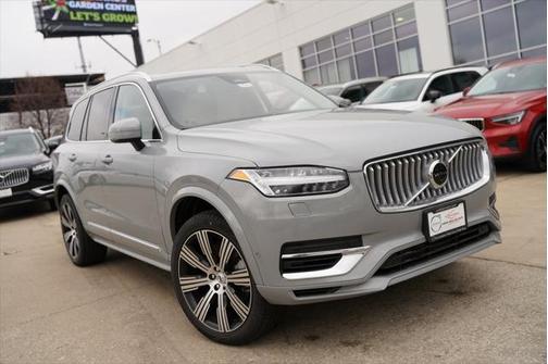 2025 Volvo XC90 Plug-In Hybrid T8 Plus 7-Seater