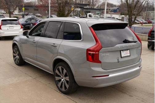 2025 Volvo XC90 Plug-In Hybrid T8 Plus 7-Seater