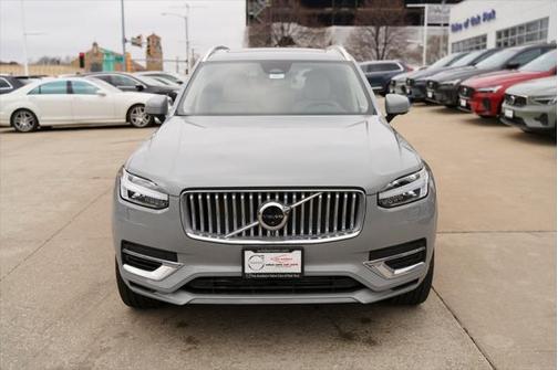 2025 Volvo XC90 Plug-In Hybrid T8 Plus 7-Seater