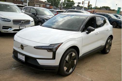 2025 Volvo EX30 Twin Motor Plus