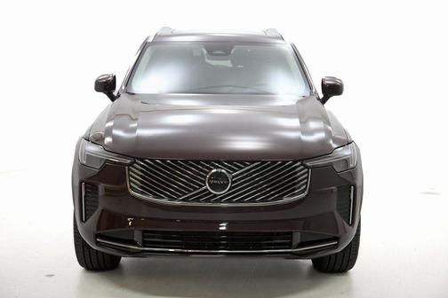 2025 Volvo XC90 B6 Core