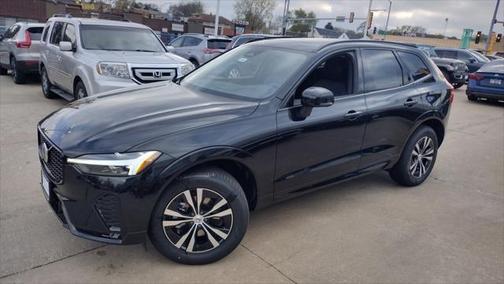2025 Volvo XC60 B5 Core