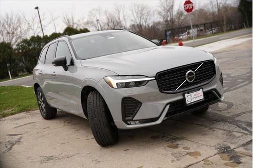 2025 Volvo XC60 B5 Core