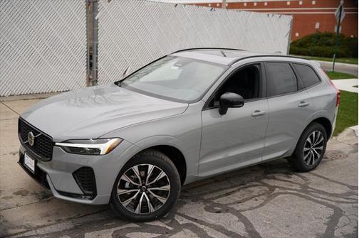 2025 Volvo XC60 B5 Core