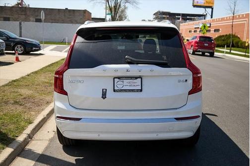 2025 Volvo XC90 B6 Plus 7-Seater