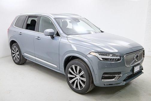 2023 Volvo XC90 B5 Plus