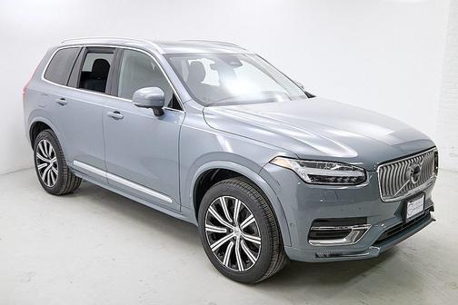 2023 Volvo XC90 B5 Plus