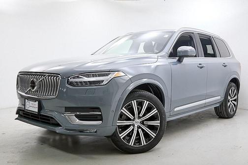 2023 Volvo XC90 B5 Plus