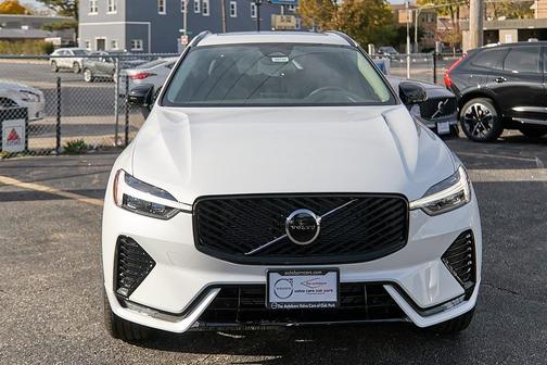 2026 Volvo XC60 B5 Core