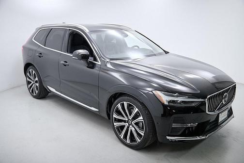 2023 Volvo XC60 B6 Ultimate Bright Theme