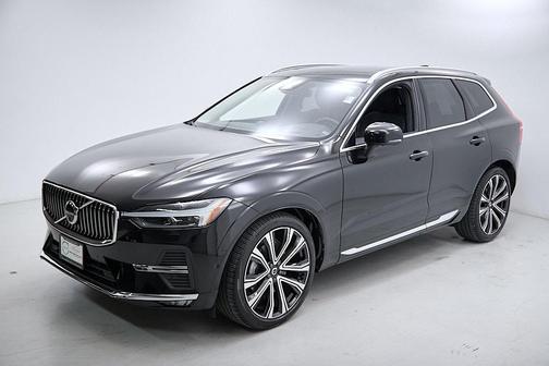 2023 Volvo XC60 B6 Ultimate Bright Theme