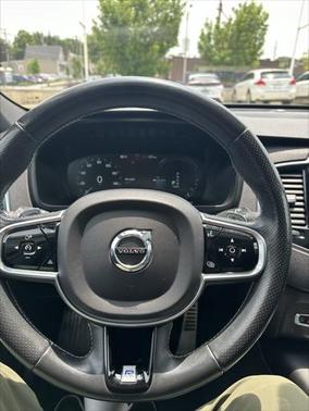 2017 Volvo XC90 Hybrid T8 R-Design