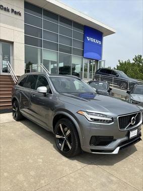 2017 Volvo XC90 Hybrid T8 R-Design