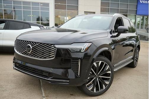 2025 Volvo XC90 B6 Ultra