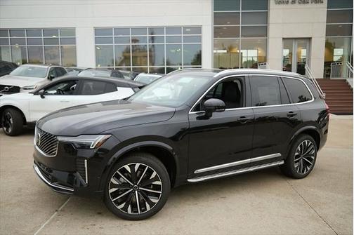 2025 Volvo XC90 B6 Ultra