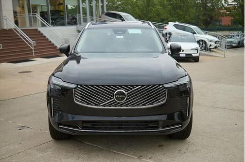 2025 Volvo XC90 B6 Ultra