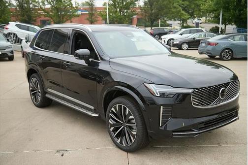 2025 Volvo XC90 B6 Ultra