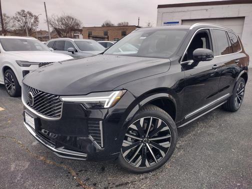 2026 Volvo XC90 B6 Plus 7-Seater