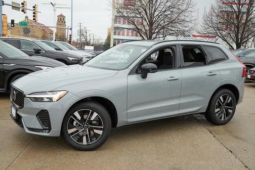 2026 Volvo XC60 B5 Core